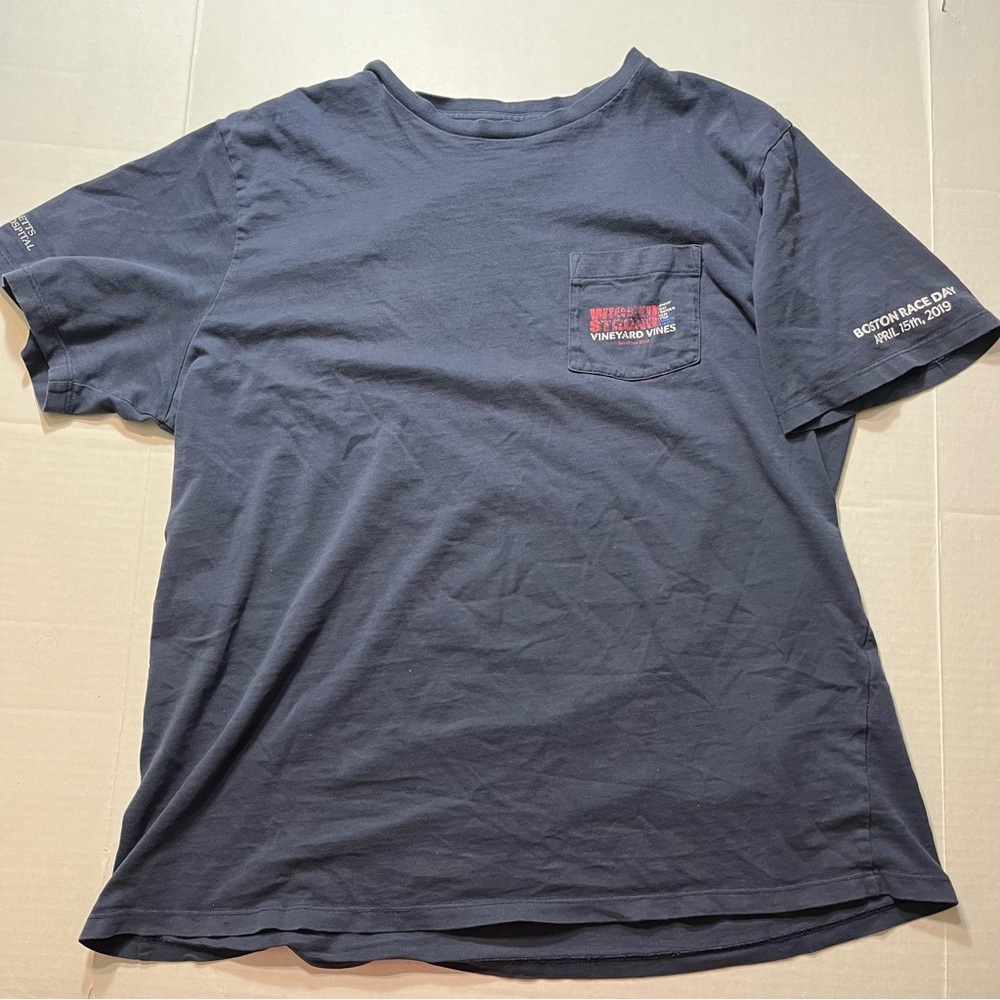 Vineyard Vines T-Shirt L Navy 2019 DISTRESSED 2-Side FADES Cotton Boston Maratho